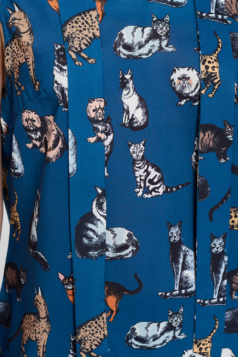 ALL OVER CAT PRINT TOP WITH NECK TIE